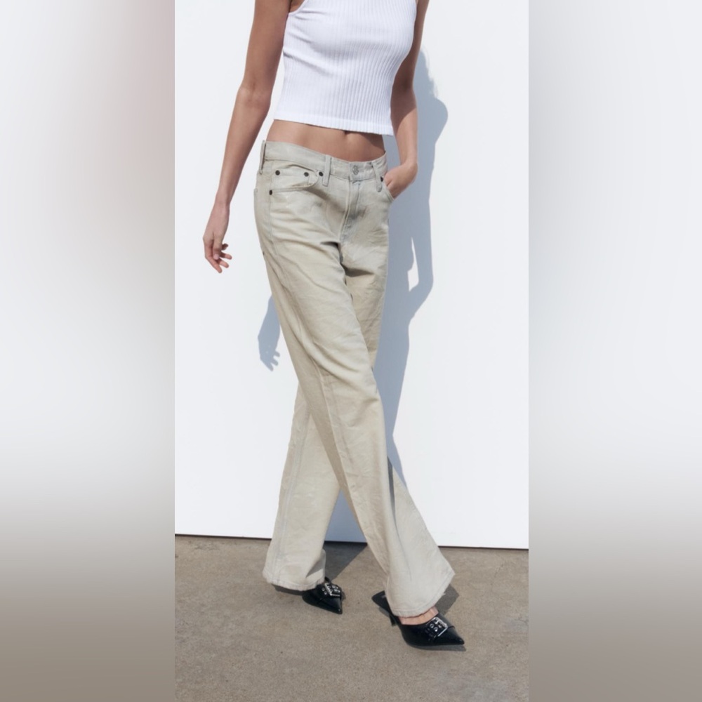 NWT ZARA TRF MID WAIST WRINKLE EFFECT COATED JEANS